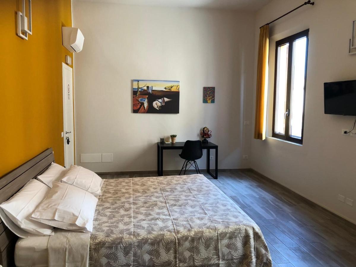 Triquetra Hotel Ferrara Luaran gambar