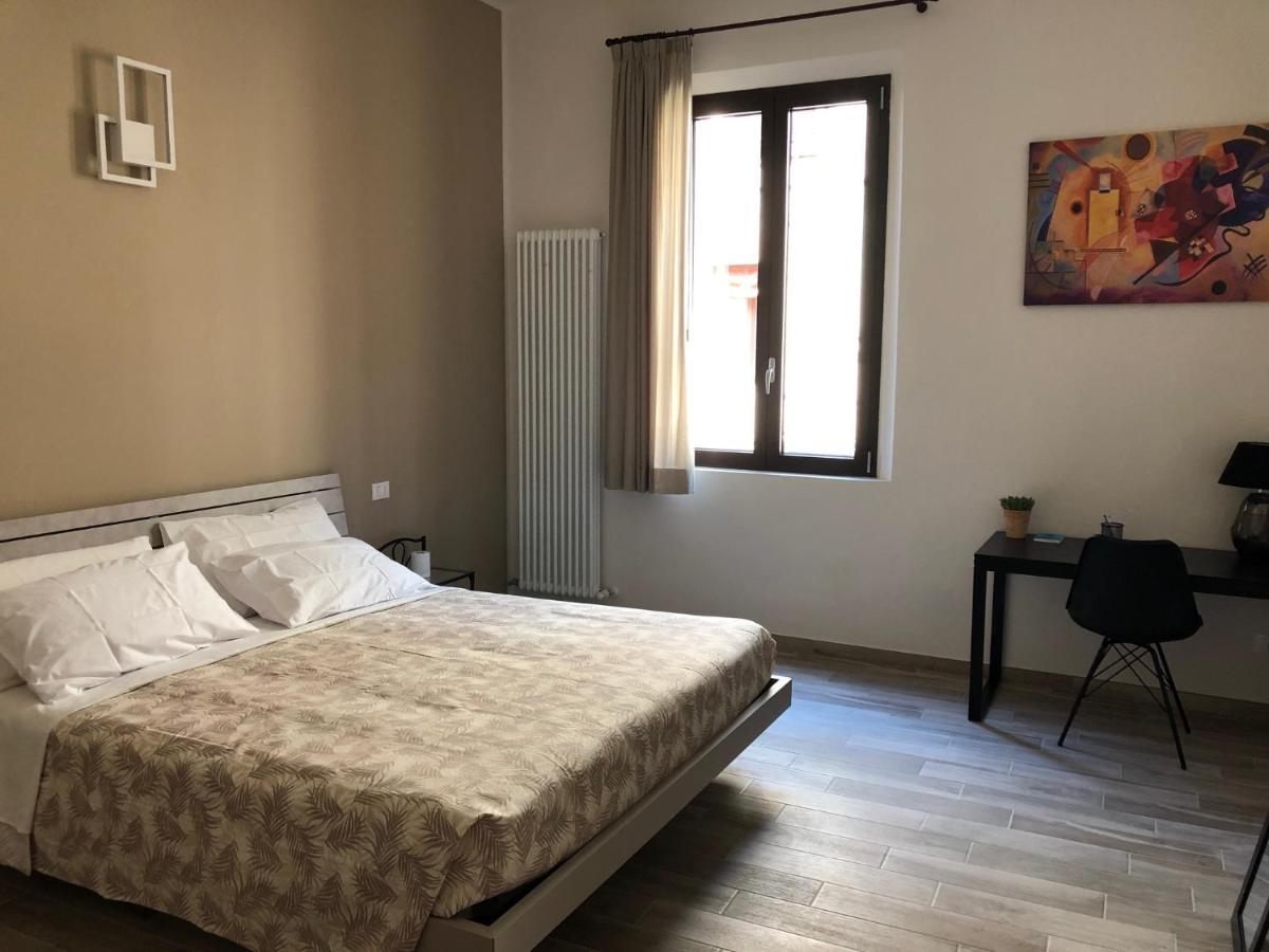 Triquetra Hotel Ferrara Luaran gambar