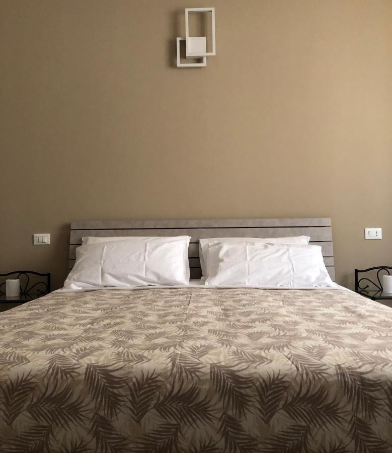 Triquetra Hotel Ferrara Luaran gambar
