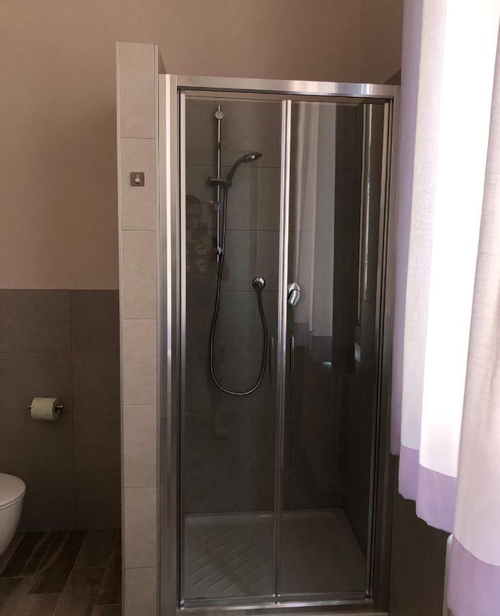 Triquetra Hotel Ferrara Luaran gambar